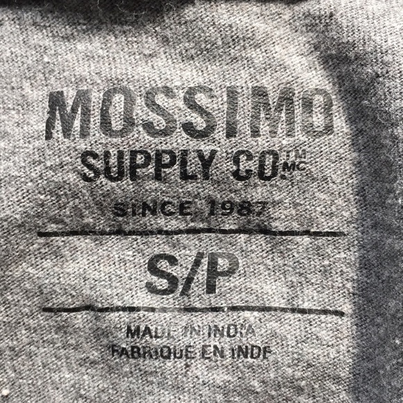 𝅺MOSSIMO Mens Christmas Tshirt Gray Size Small - Picture 4 of 5